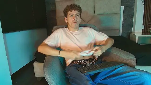 Tyler_Mcrey webcam