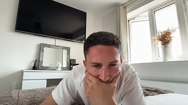 spycam1 live cam on StripChat