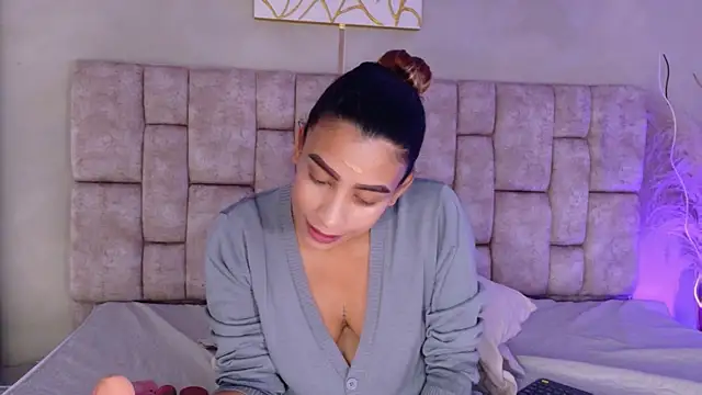 MelanyStone_ live cam on StripChat