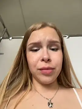 Liza_risky webcam