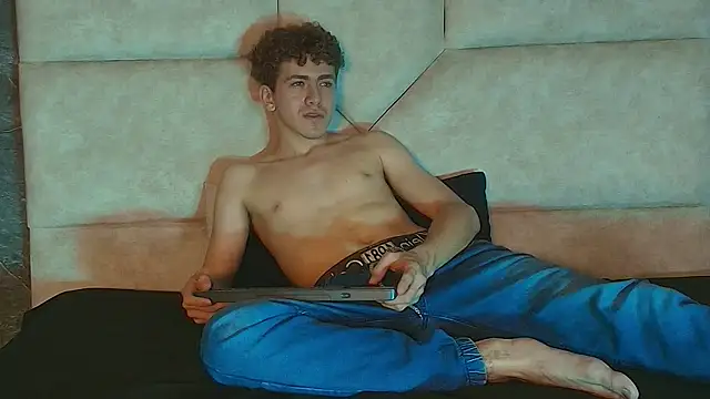 Tyler_Mcrey webcam