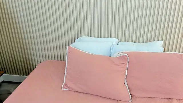 charlottebrowns_ webcam