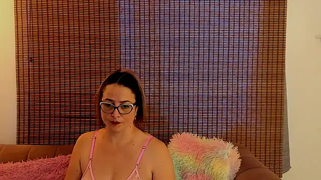 ariana_cross webcam