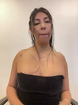 Alanna_atm_ webcam