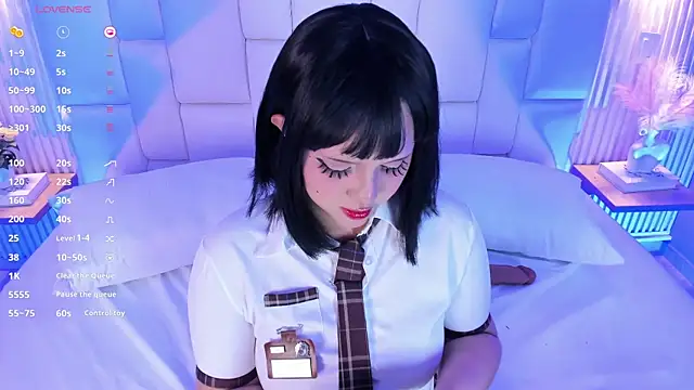NanaOsaky webcam