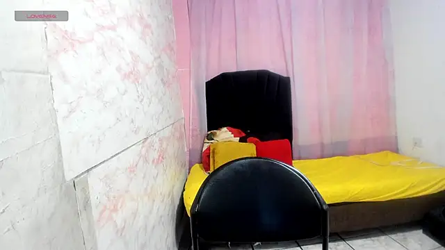 Brunette_sasha webcam