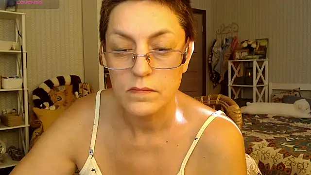 BloomingAllure webcam