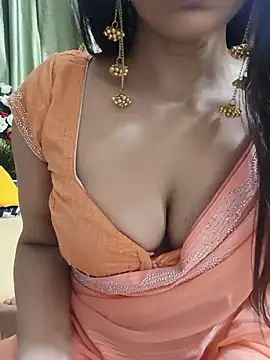 Shalu_G webcam