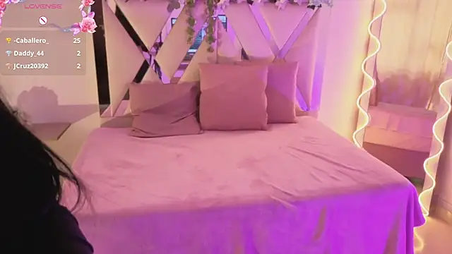 ZURY_TAY webcam