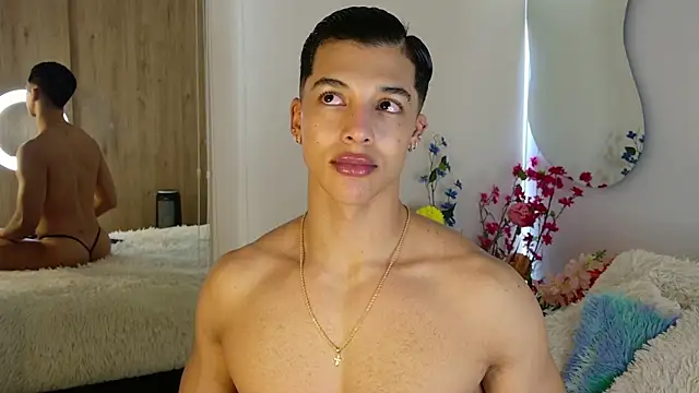 Troye_Williams webcam