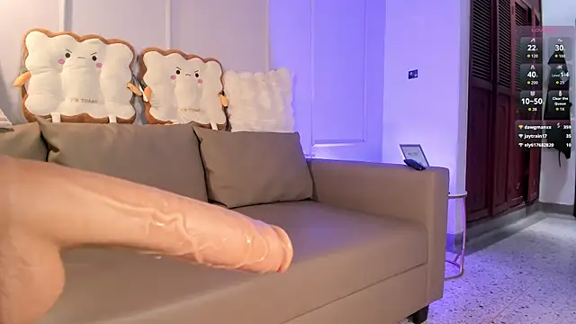 AshleeyDiamonds webcam