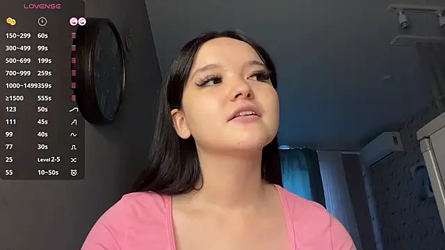 NikiGrandberry webcam
