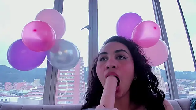 jade_chers webcam