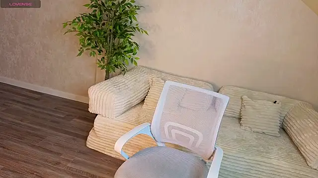 Ester_Henderson webcam