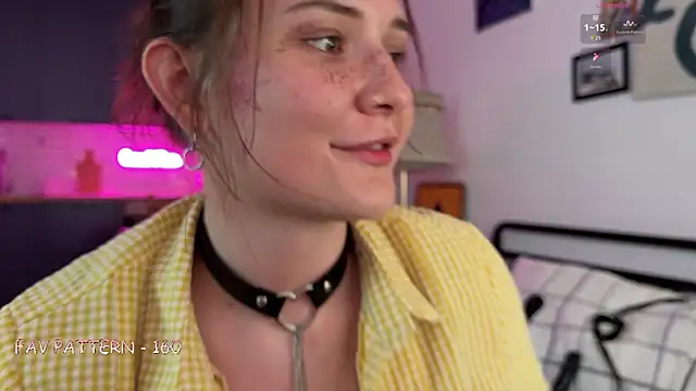 Red_OnTop webcam