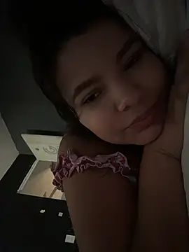 AlondraSoomers webcam