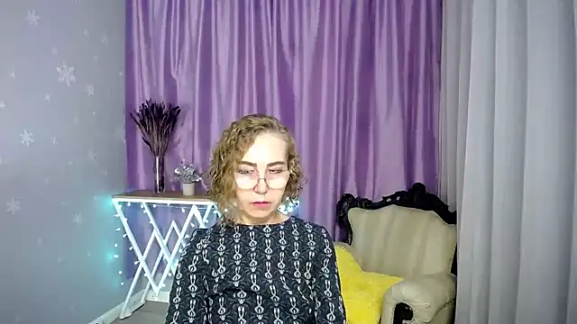 queen_a_n_i webcam