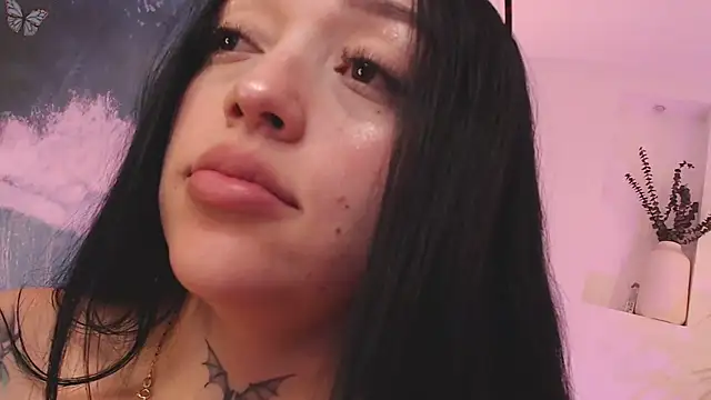 ViolettaHotLatin_ webcam