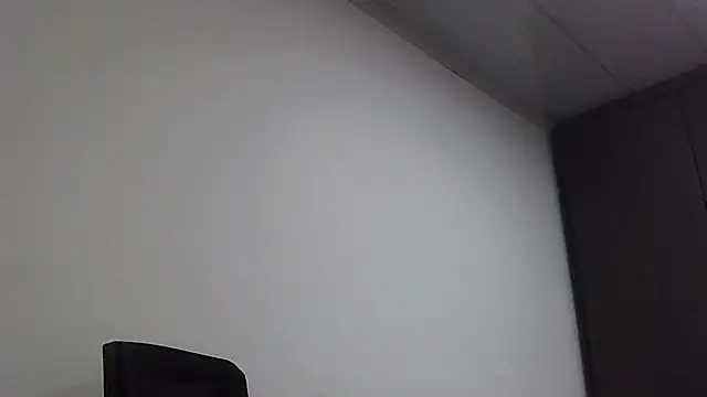 Emma_Lodge webcam