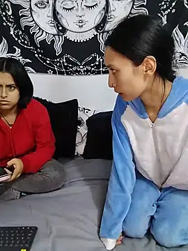 abby_n_emily webcam
