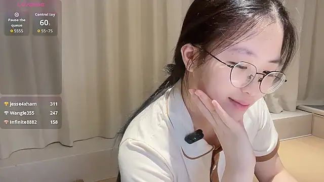 Annie_PinkLady webcam