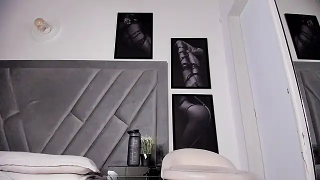 nataliee_foster Live Web Cam Show