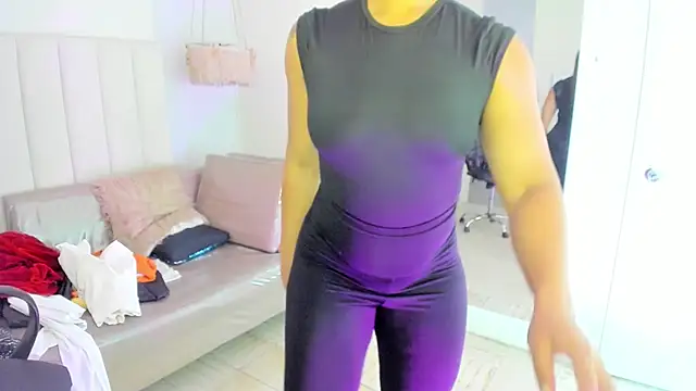 veronica_b07 webcam