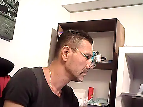 mastercharisma35 webcam