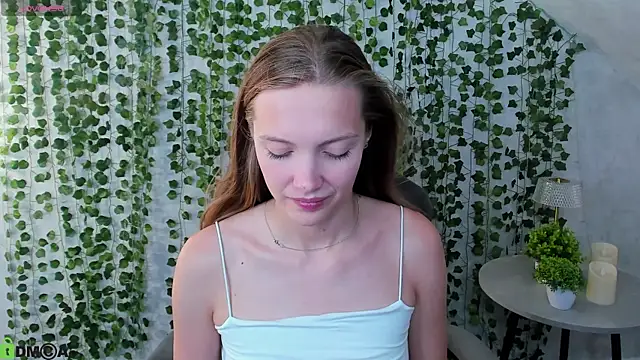 Neelly_Collins young small tits cam girl