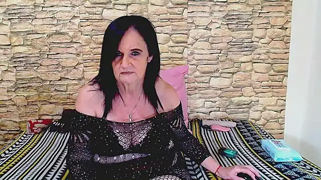 LuciousGrace webcam