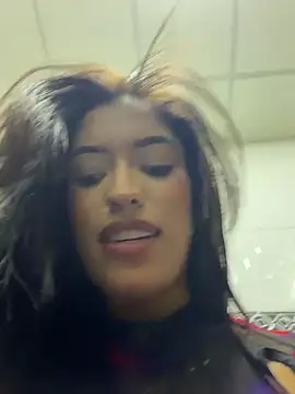 MystiqueXXX live cam on StripChat