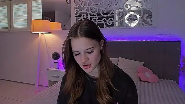 LuisaClover webcam