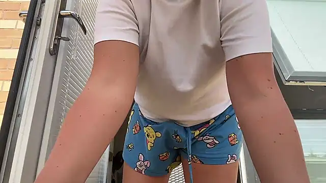 MsBelleWarick webcam