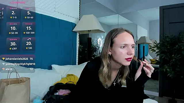 EmmaGilmoree webcam