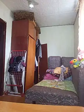 BustyBlond webcam
