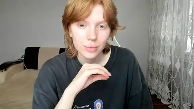 StellaDavis webcam