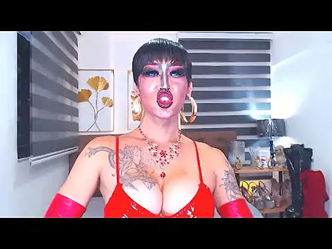 DominateMistressTania webcam