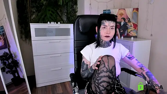 Bloood__Mary webcam