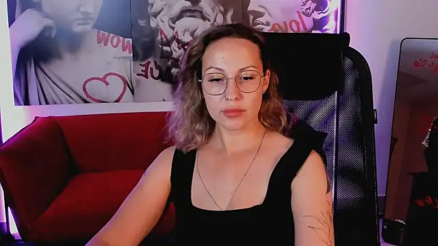Charlotte_Hudson webcam