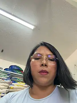 ISABELLA__LUNA webcam