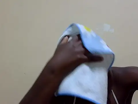 babyellah webcam