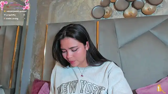 KimDevinne webcam