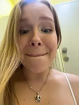 Liza_risky