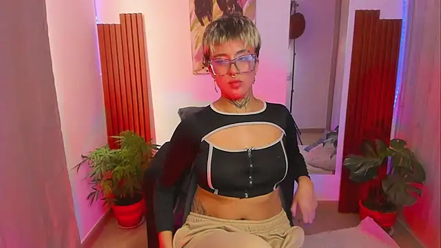 Rebeka-baker webcam