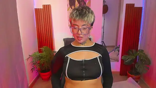 Rebeka-baker webcam