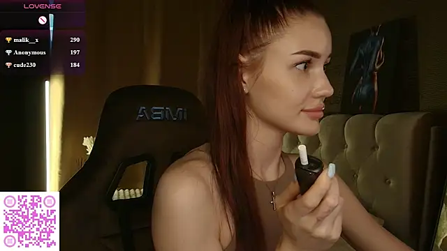Aria_Mila webcam