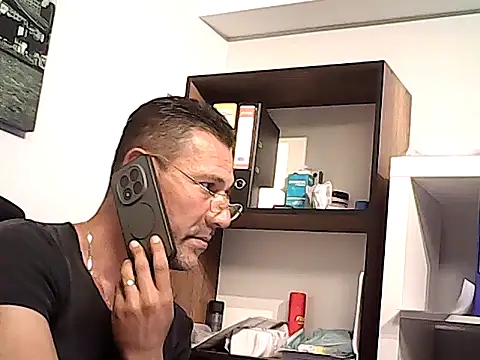 mastercharisma35 live cam on StripChat