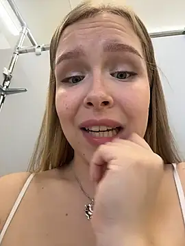 Liza_risky webcam