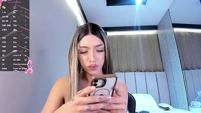 DeboraCopper_ webcam
