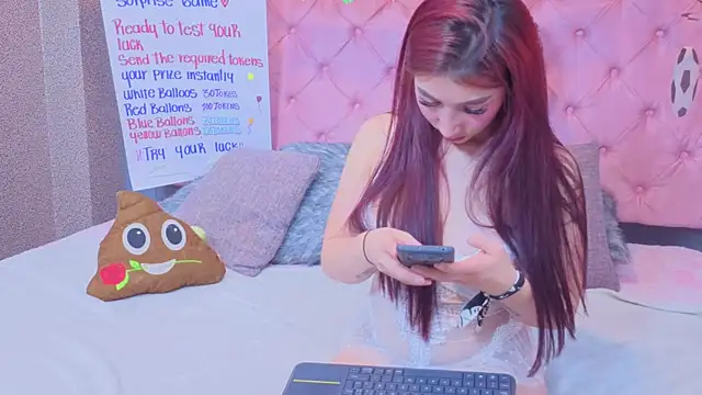 Mia-Hornny webcam